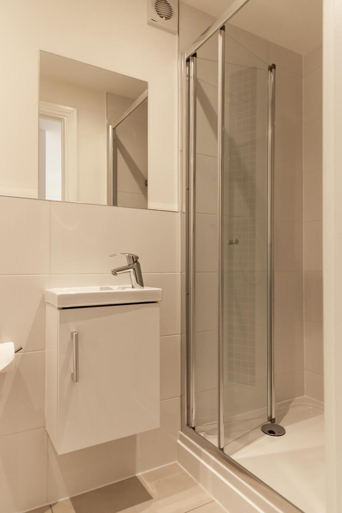 Amber Apartment Oxford Bagian luar foto